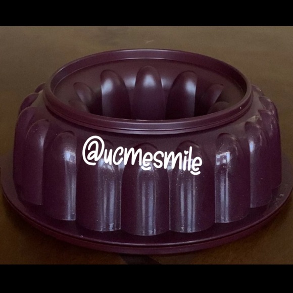 Tupperware Jello Jel-Ring Mold in Merlot with Glitter - Picture 2 of 6